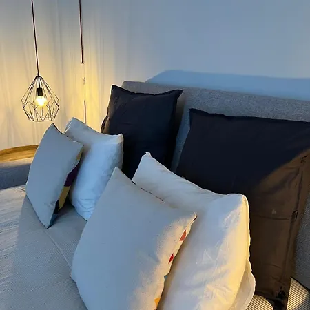 Apartamento Com Varanda E Vista No Centro De