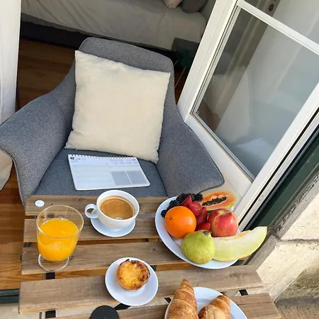 Apartamento Com Varanda E Vista No Centro De דירה *